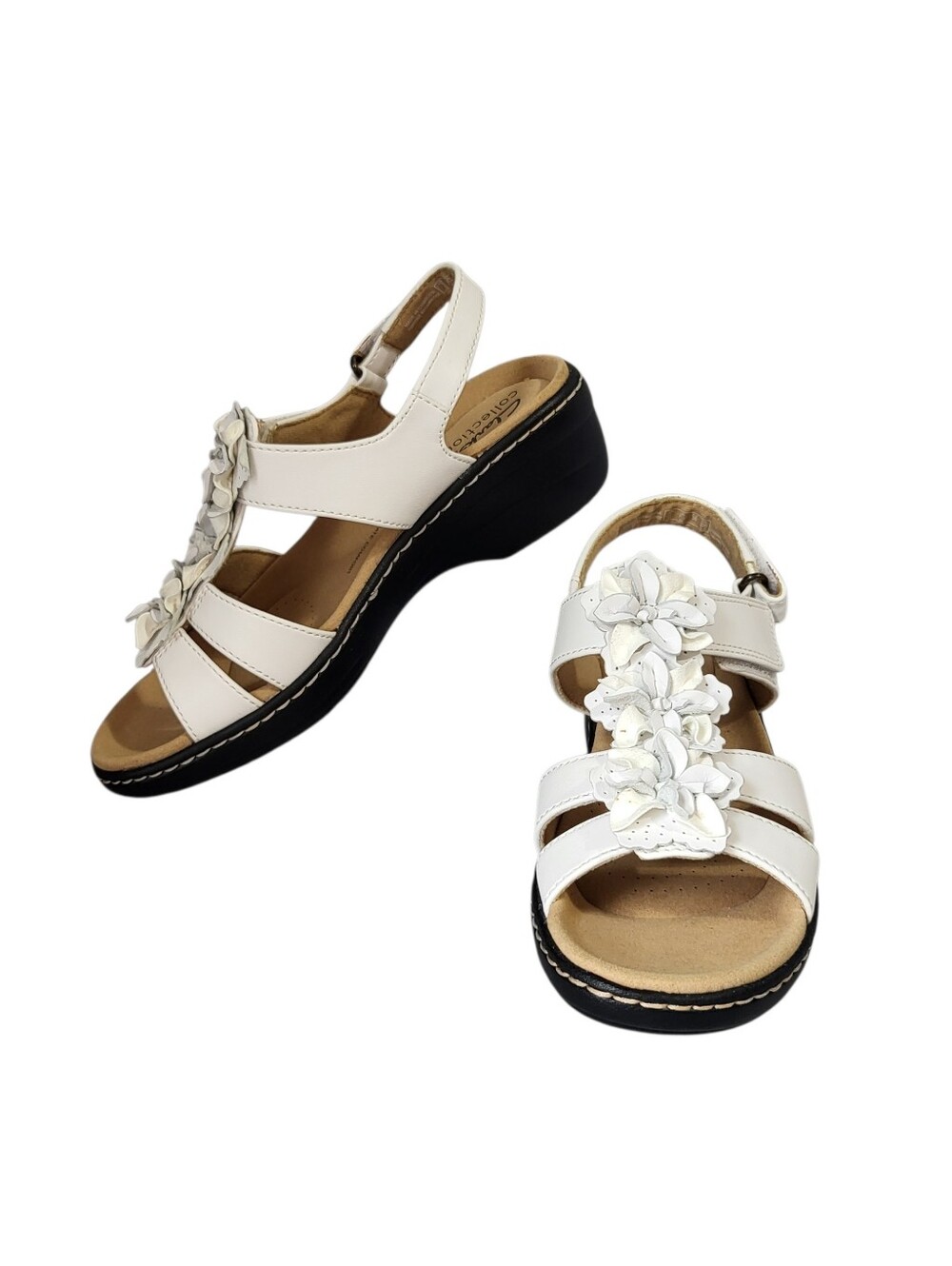 Clarks Merliah Sheryl Strappy Sandals 7.5 M White Flower Accent Comfort Walking